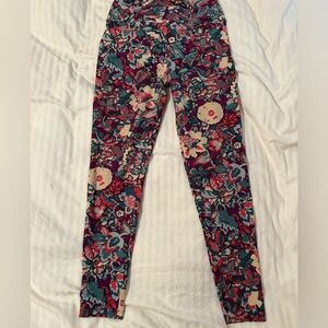 Paisley LulaRoe OS leggings.